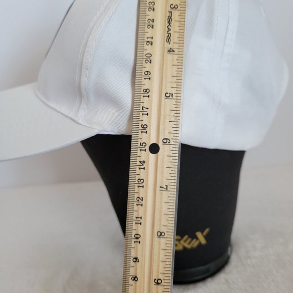 Howling Wolf Print Baseball Cap - Picture 9 of 11